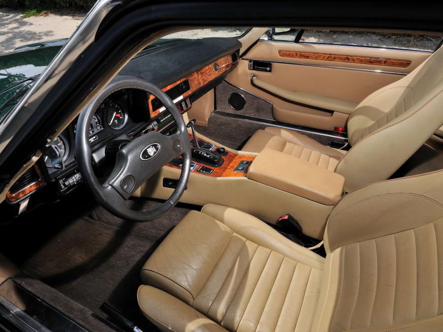  Jaguar XJ-S 1975 года  (US) (фото 3 из 10)